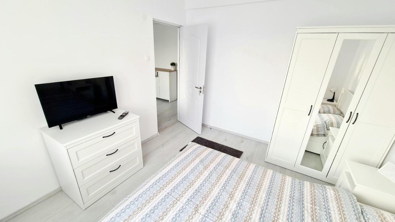 Belle Apartments - Central Piteşti Exteriör bild